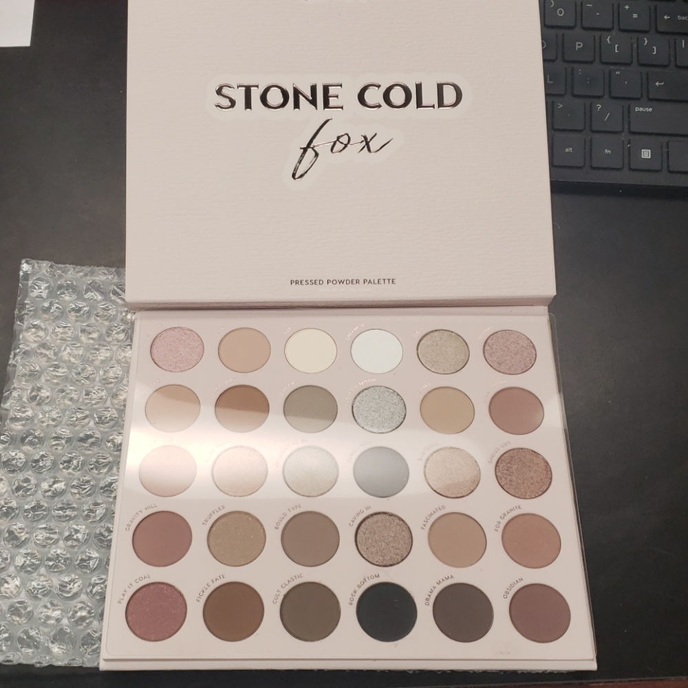 Stone Cold Fox Pallet